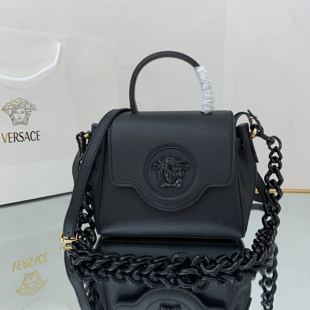 Versace_LaMedusa_2021_Sm